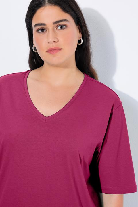 Actual product image Ulla Popken Basic V-Neck Relaxed Fit Short Sleeve Tee (54)