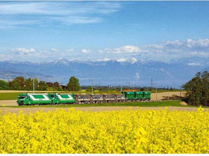 Produktbild Schweizer Eisenbahn 2026 (31.5 x 25 cm, Deutsch, Französisch, Italienisch, Englisch)