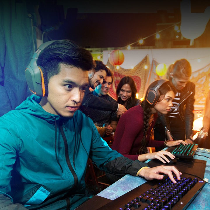 Produktbild Logitech G G213 Prodigy (CH, Kabelgebunden)