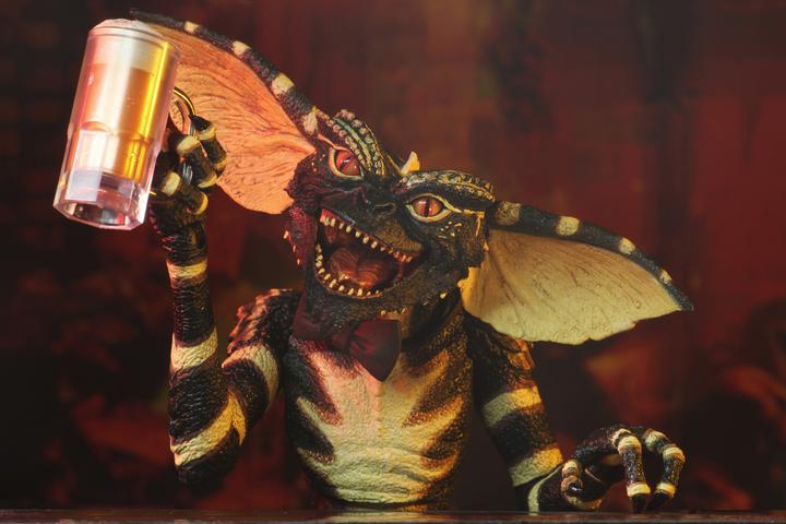 Image du produit Neca Action Figure Gremlins Ultimate : Flasher Gremlin 15 cm