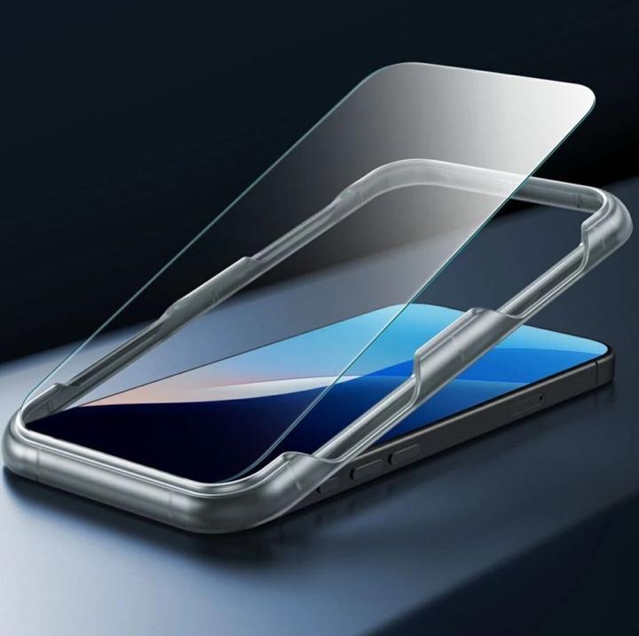 Produktbild ESR Classic Hybrid Halolock MagSafe Case + Tempered Glass (Apple iPhone 16)