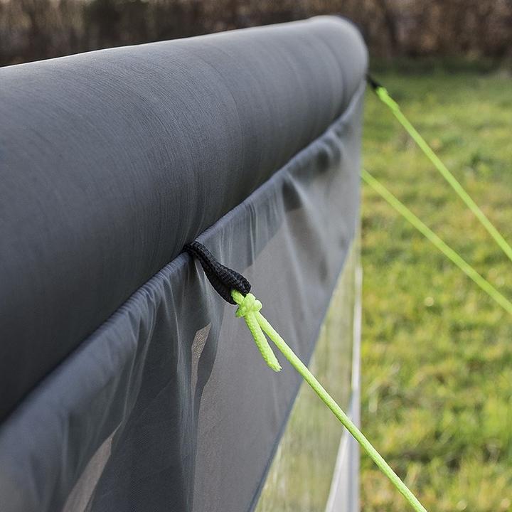 Actual product image ProPlus Windbreak inflatable