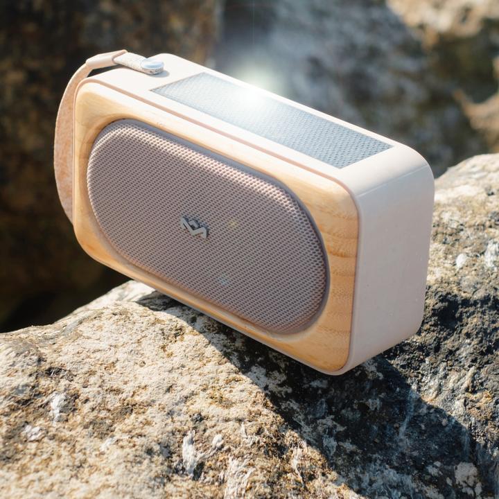 Immagine prodotto House of Marley Roots Solar Bluetooth Lautsprecher (14 h, Pannello solare)