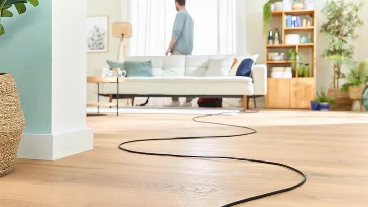 Produktbild Bosch Hausgeräte Serie 4 BGB38RD2