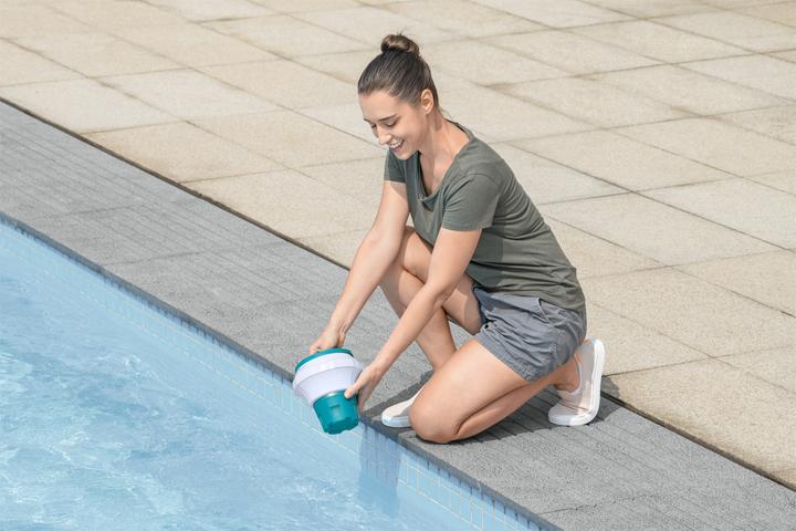 Produktbild Bestway Dosierschwimmer mit Chemguard™ Schutzhandschuh Ø 17.5 x 18.6 cm