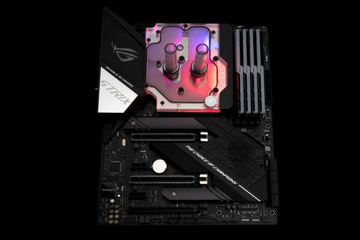 Actual product image EKWB EK-Quantum Momentum ROG Strix X570-E D-RGB Monoblock - Acrylic