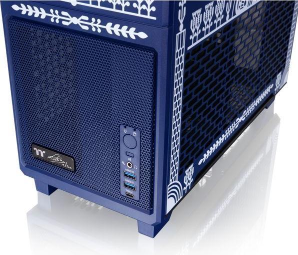Actual product image Thermaltake TR100 Koralie Edition Cobalt Blue (Mini-ITX)