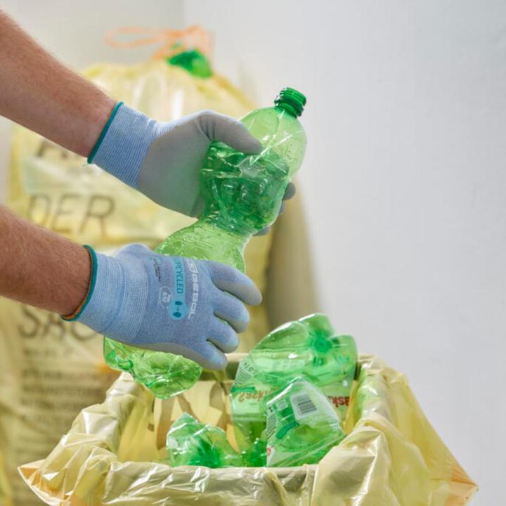 Actual product image Gebol Arbeitshandschuh Upcycled Sensitive hellblau 6 (6)