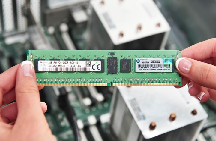 Produktbild HPE Hewlett Packard () 805349-B21, 16 GB (1 x 16GB, 2400 MHz, DDR4-RAM, DIMM)