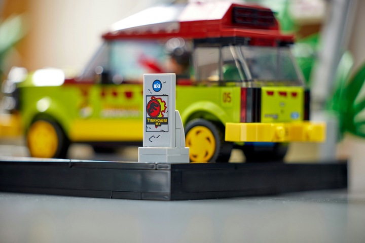 Immagine prodotto LEGO L'epidemia del T. Rex (76956, Set LEGO rari)