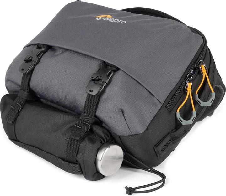 Actual product image Lowepro Trekker Lite SLX 120 (GL) (Camera shoulder bag, 2 l)