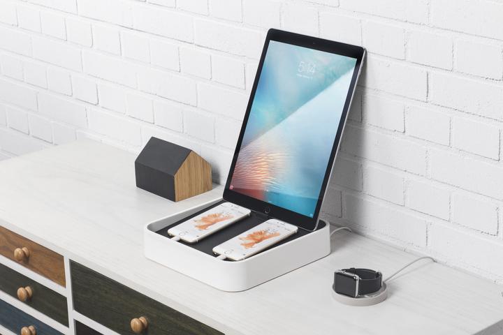 Actual product image BlueLounge Sanctuary4 (20 W)