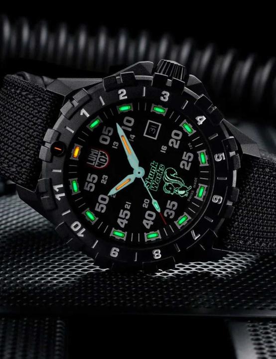 Produktbild Luminox F117 x SKUNK WORKS HERITAGE 6440H SERIES (Fliegeruhr, 44 mm)