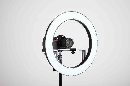 Productafbeelding Falcon Eyes Bi-Colour LED Ring Lamp Dimbaar DVR-512DVC op 230V (Ringlicht)