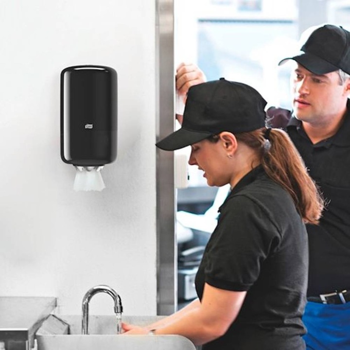 Immagine prodotto Tork Mini distributore di rotolo interno nero M1 558008 1 pz.