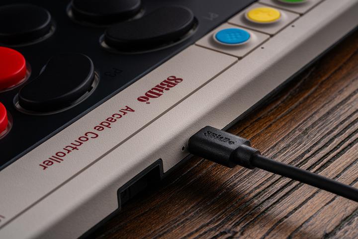 Image du produit 8bitdo Arcade Controller (PC, Switch, Switch 2)