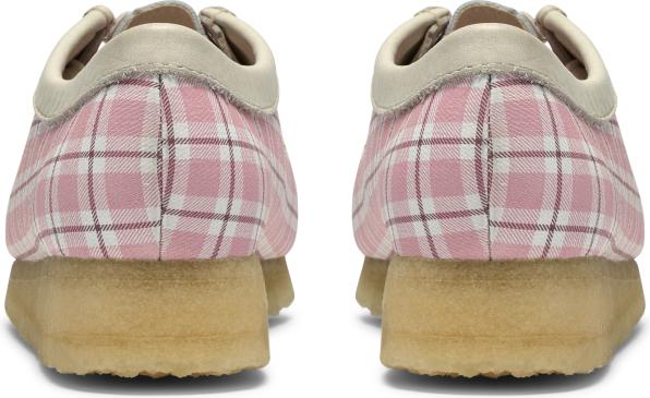 Actual product image Clarks W Wallabee. (40)