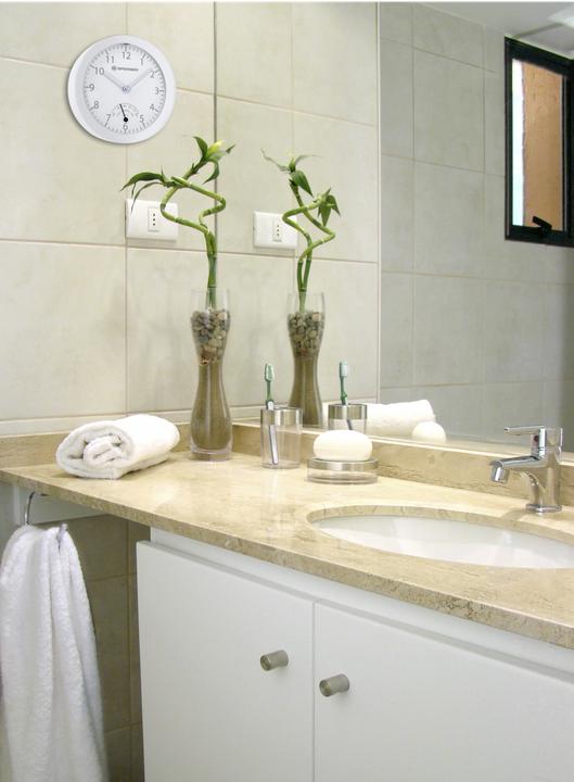 Actual product image Bresser Mini bathroom clock (14 cm)