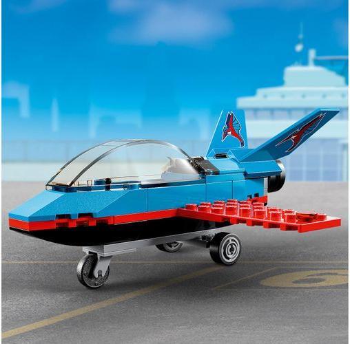 Actual product image LEGO Stunt Plane (60323, LEGO City)