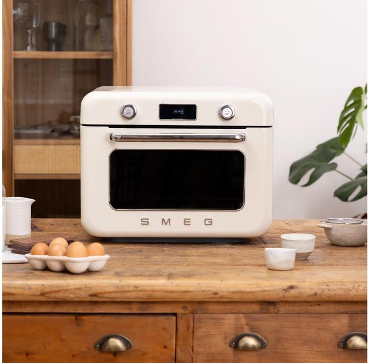 Actual product image Smeg COF01CREU