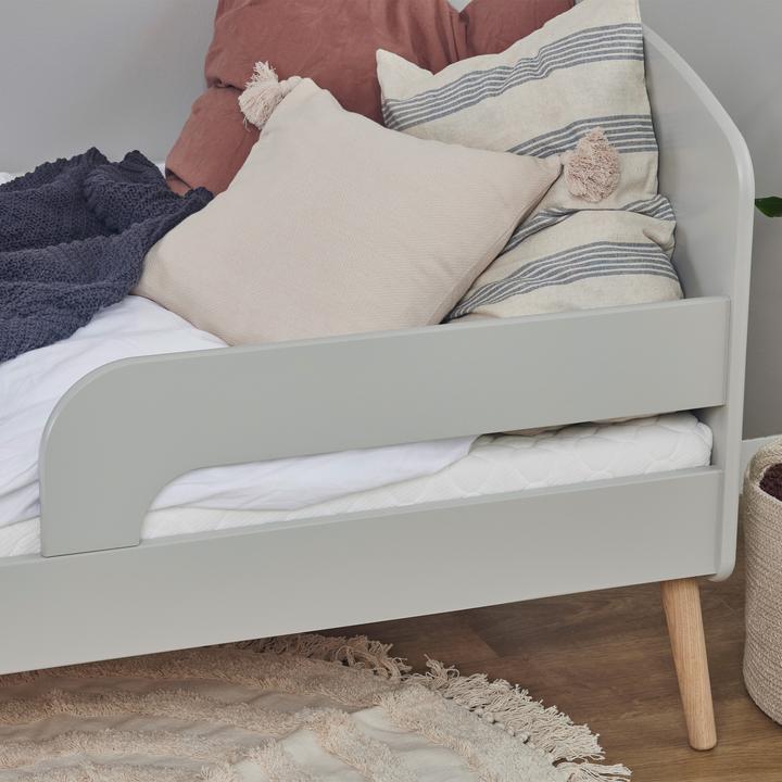 Produktbild Hoppekids Kinderbett Kleinkinderbett aus MDF & massiver Eiche + Rausfallschutz 70x160cm in Grau von (70 x 160 cm)