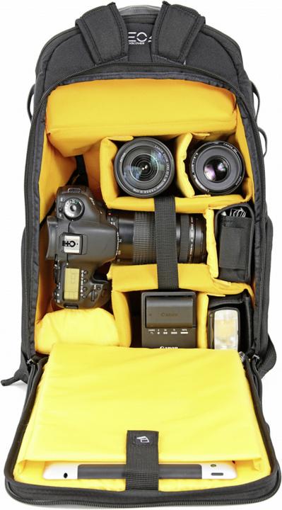 Actual product image Vanguard Veo Discover 46 sling bag (Photo backpack)