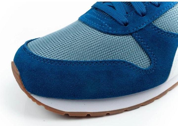 Blanc, Blanc, Bleu, Bleu, Royal