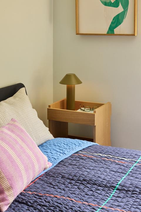 Actual product image Hübsch Tower Table Lamp Dark green