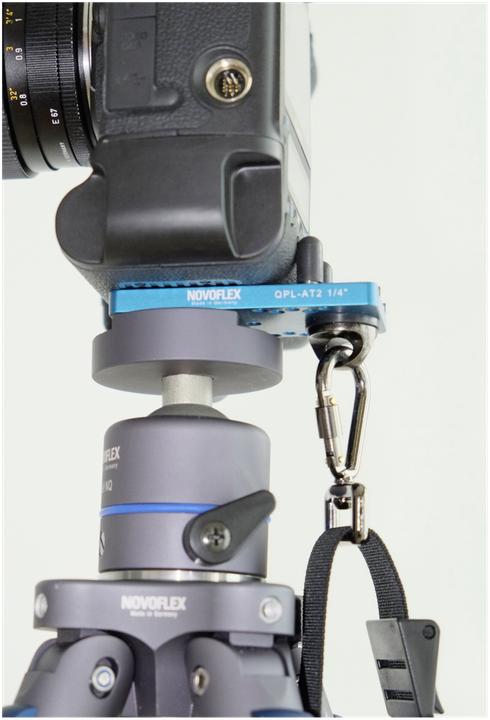 Actual product image Novoflex Q=PLATE QPL-AT2 1/4 clamping plate for belt connection (Stand clamp)