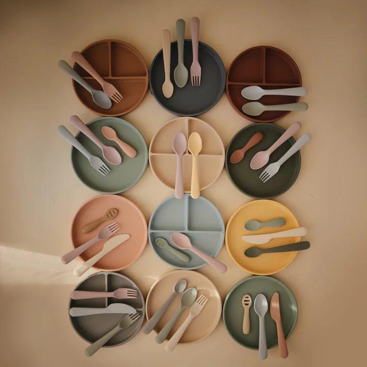 Actual product image Mushie Classic Silicone Plate Ivory