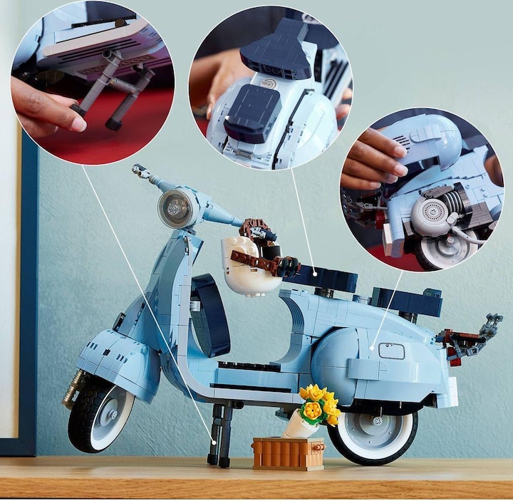 Actual product image LEGO Vespa 125 (10298, LEGO Icons, LEGO Rare Sets)