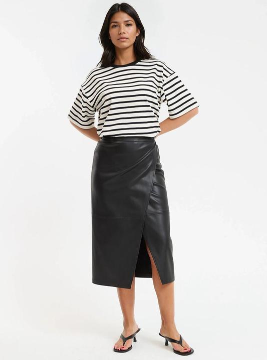 Actual product image La Redoute Collections Straight skirt in faux leather (44)