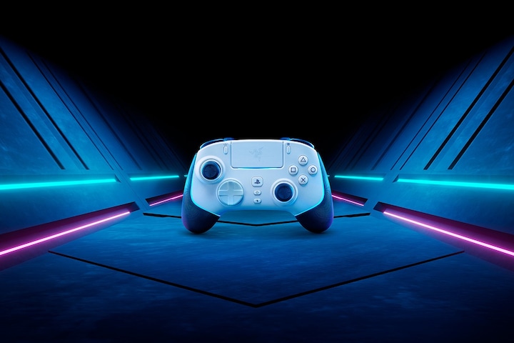Actual product image Razer Wolverine V2 Pro (PC, PS5)