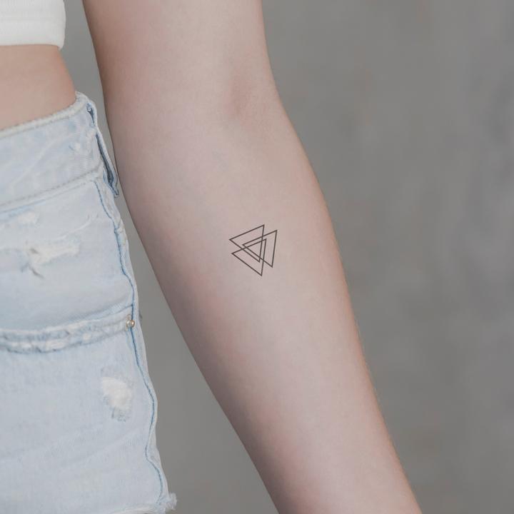 Image du produit minink Tatouage temporaire - Trois triangles