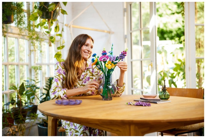 Actual product image LEGO Dried flower arrangement (10314, LEGO Icons, LEGO Botanical)