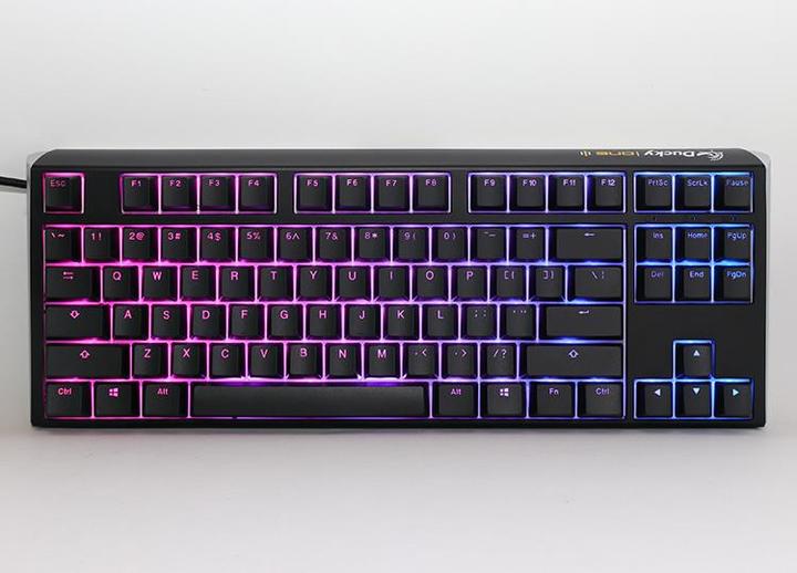 Produktbild Ducky One 3 Classic Black/White TKL Gaming Tastatur, RGB LED - MX-Silent-Red (DE, Kabelgebunden)