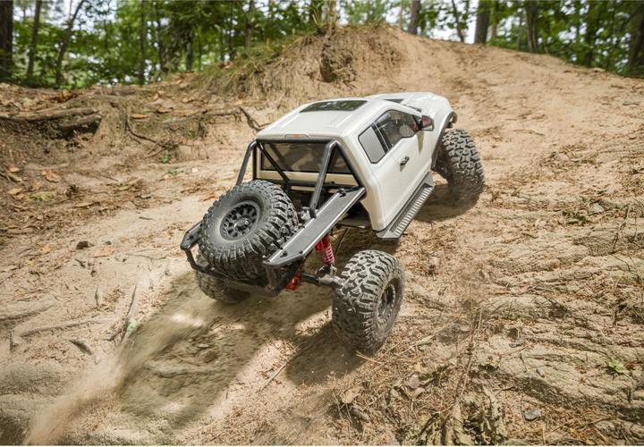Actual product image Carson 1:8 Adventure Crawler Pro F150 RTR white (RTR Ready-to-Run)