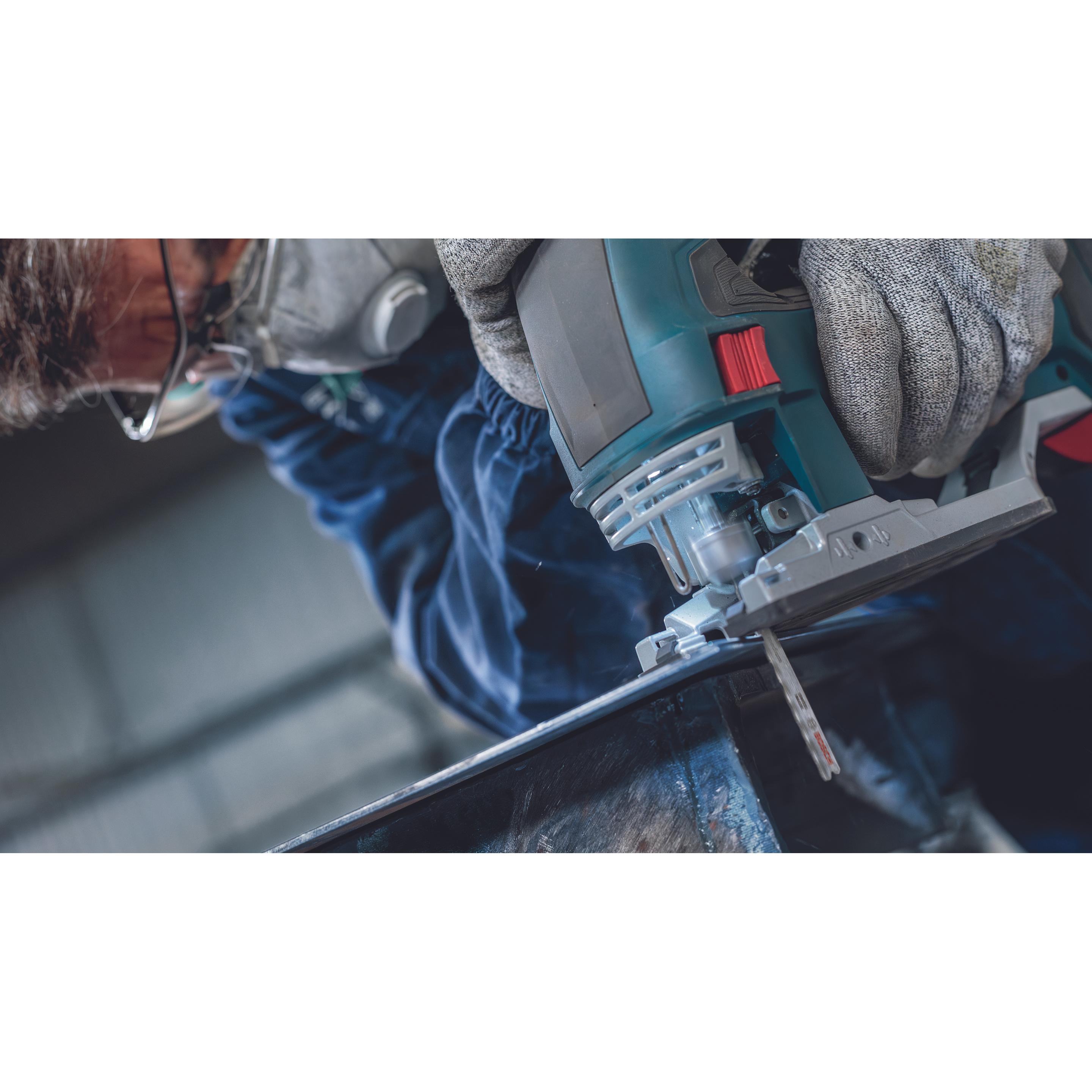 Bosch Professional Zubehör, Lama, Lama per seghetto alternativo PRO Metal medium T121AFC, 92 mm, 2 pz.