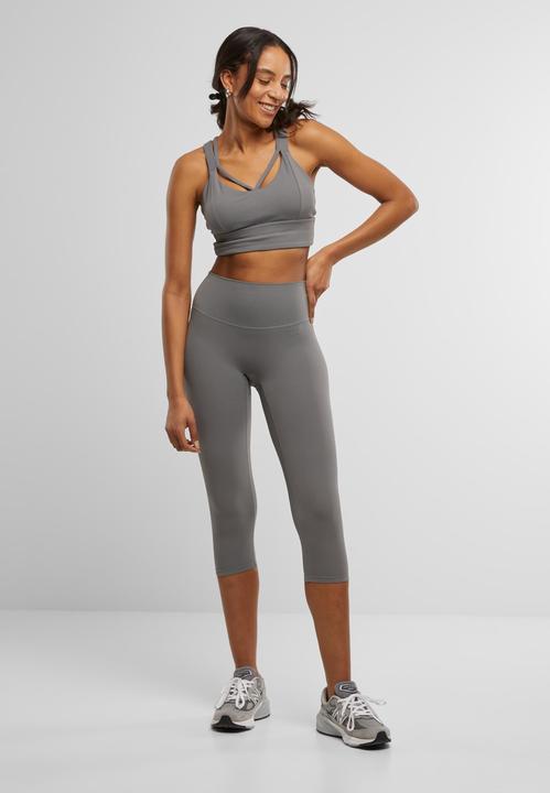 Produktbild Urban Classics Ladies Sports Bra crossed - 191799 (XL)