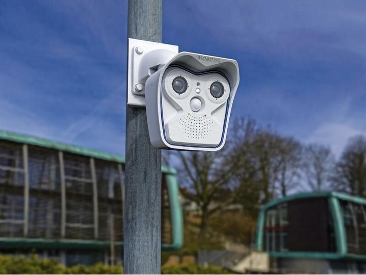 Actual product image Mobotix M16B (6144 x 2048 pixels)