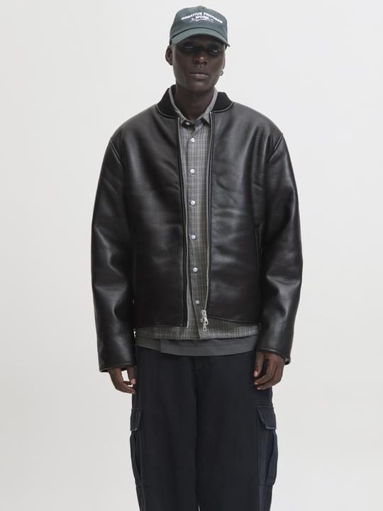 Produktbild Jack & Jones Jcofade Pu Bomber Jacket Styd Aw25 (S)