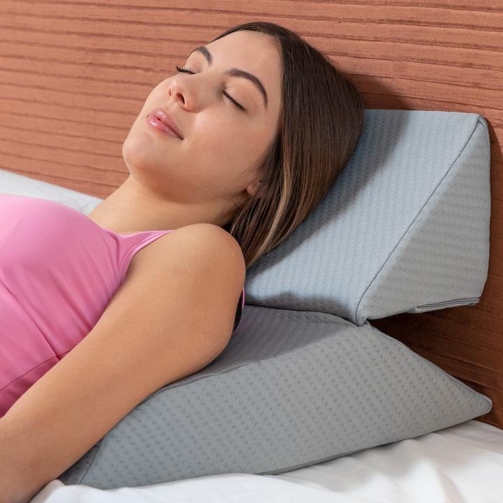 Image du produit Angela Bruderer Coussin de lecture triangulaire (60 x 40 cm)