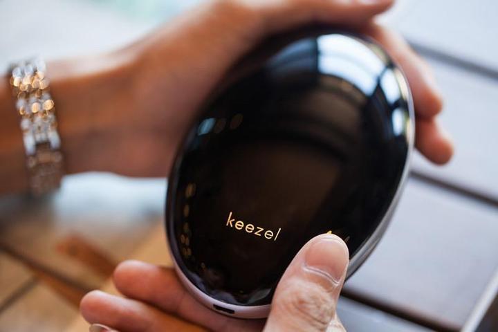 Actual product image Keezel KZL-1 Wireless Internet Security Router with 1 Year Premium VPN Software