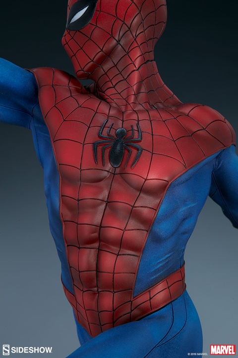 Actual product image Sideshow Marvel "Spiderman" Premium Format Statue