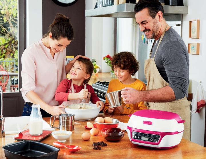 Immagine prodotto Tefal Fabbrica di torte KD8018