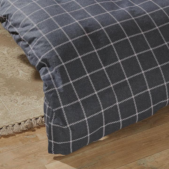 Actual product image Traumschlaf Check anthracite (Bedding set, 155x220 cm + 80x80 cm)