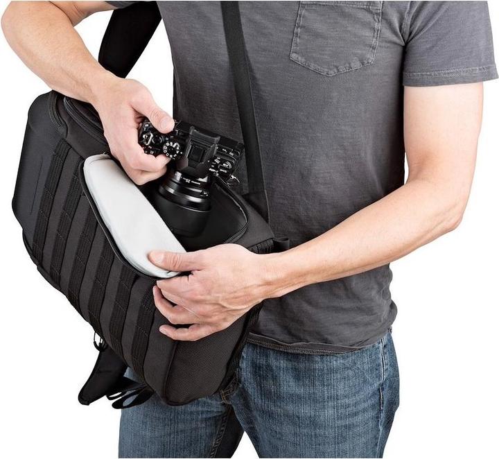 Image du produit Lowepro ProTactic BP 350 AW ligne verte (Sac à dos photo, 16 l)