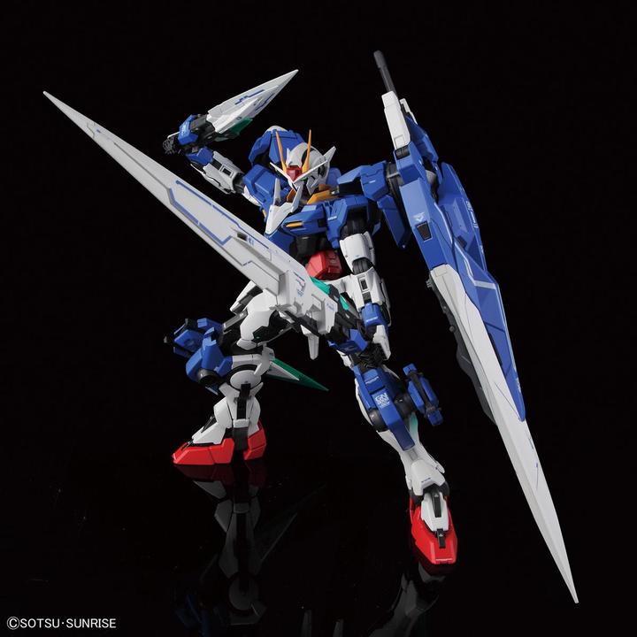 Actual product image Bandai Gundam - 00 Seven Sword/G Perfect Grade