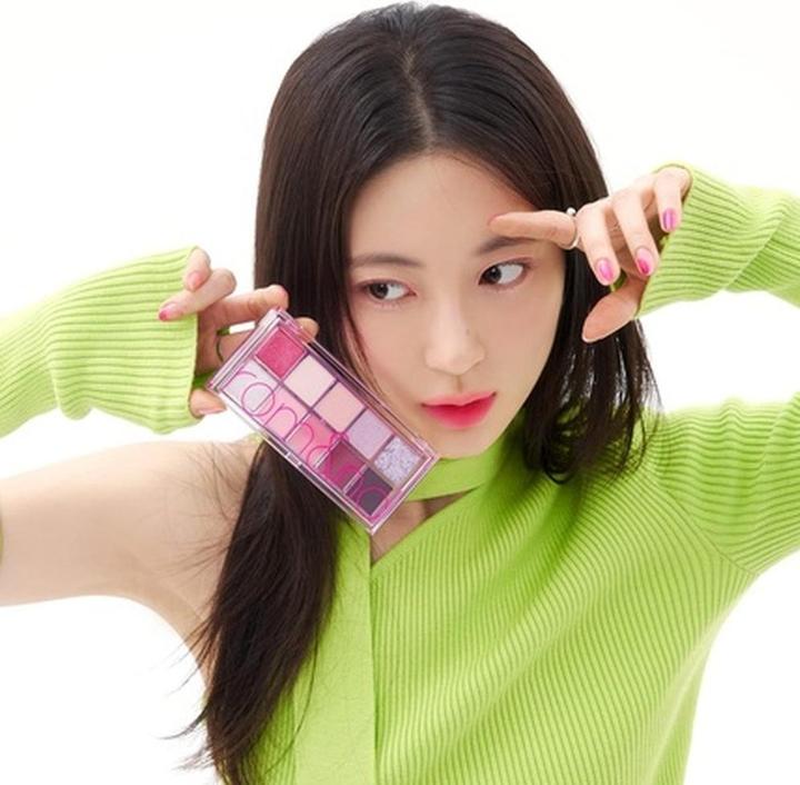 Produktbild Rom&Nd Better than Palette 07 Berry Fuchia (07 BERRY FUCHSIA GARDEN)