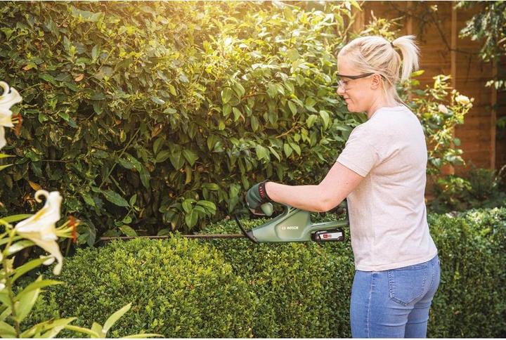 Produktbild Bosch Home & Garden Easy HedgeCut 18-45 (Akkubetrieb)